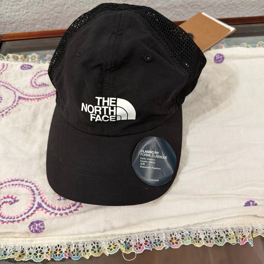The North Face Horizon Trucker Hat One Size Brand New